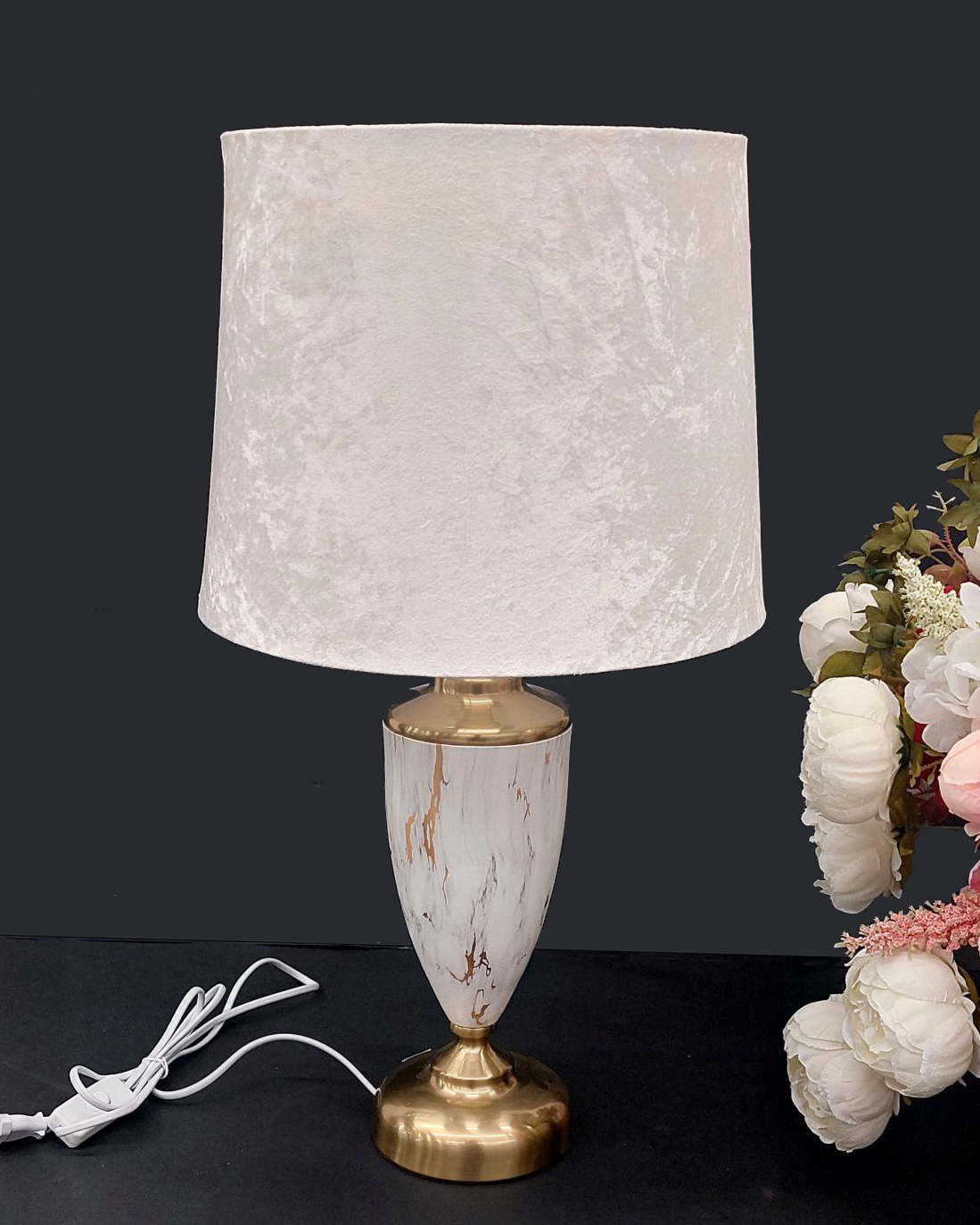 Gold and Black / White Table Lamp