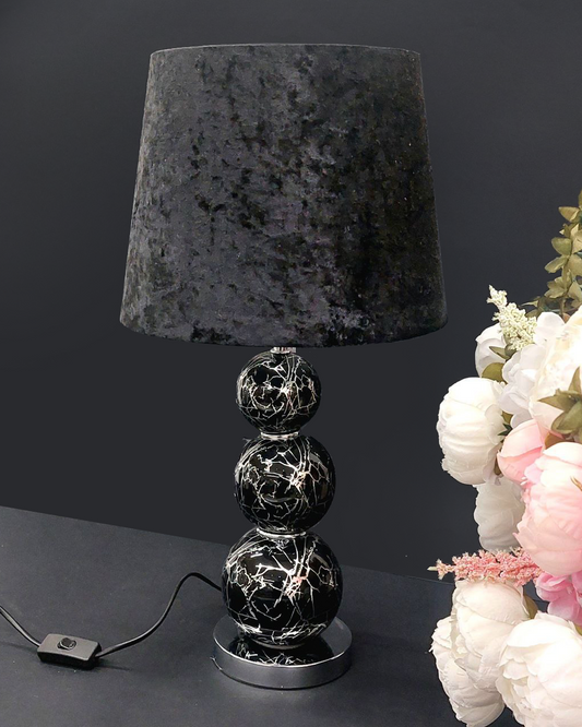 Lampada da tavolo nero con base effetto marmo