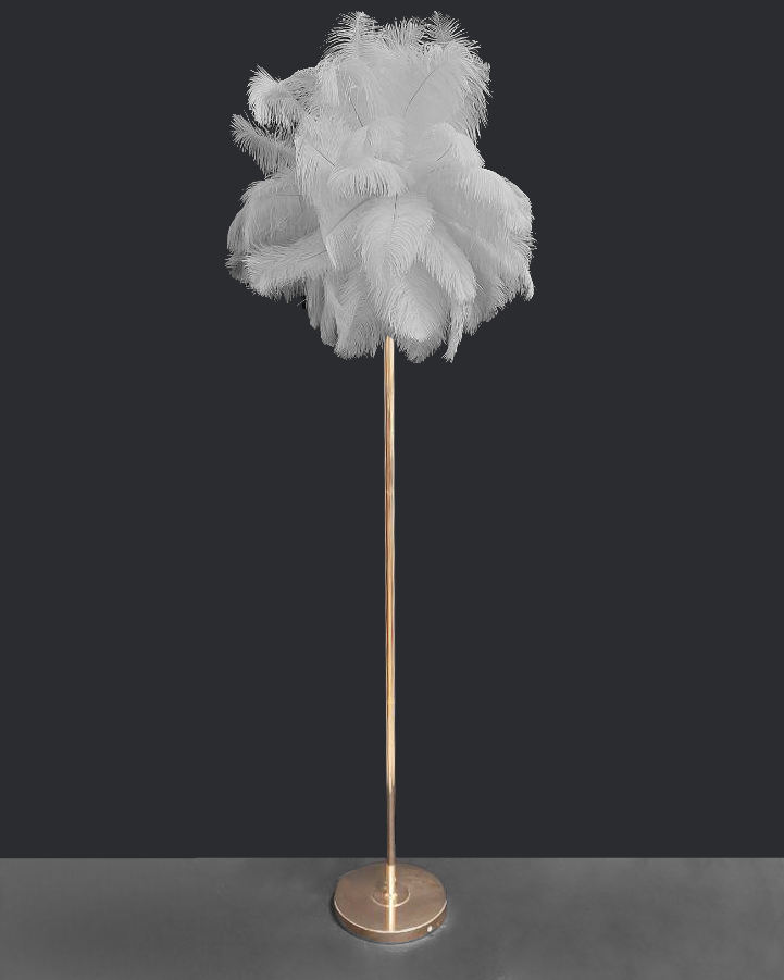 Lampada da terra con piume