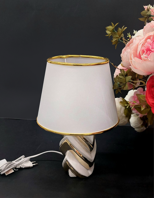 Lampada da tavolo a righe Oro / Nero / Bianco