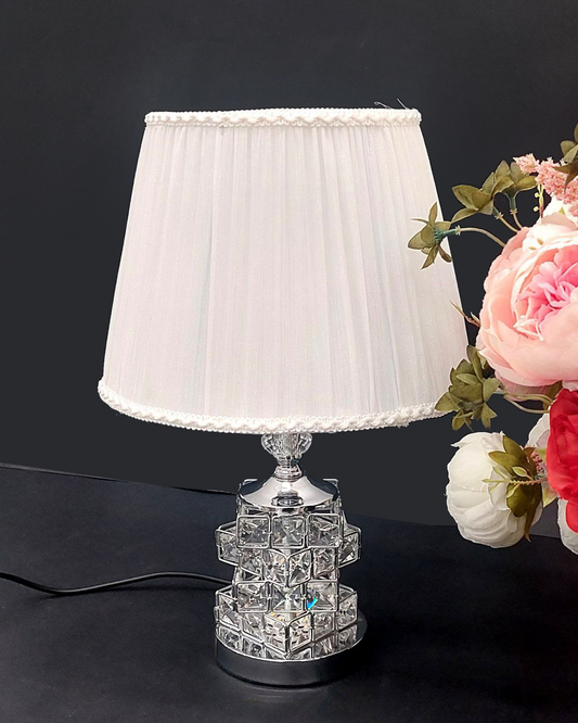 Lampada da tavolo con cubi di vetro