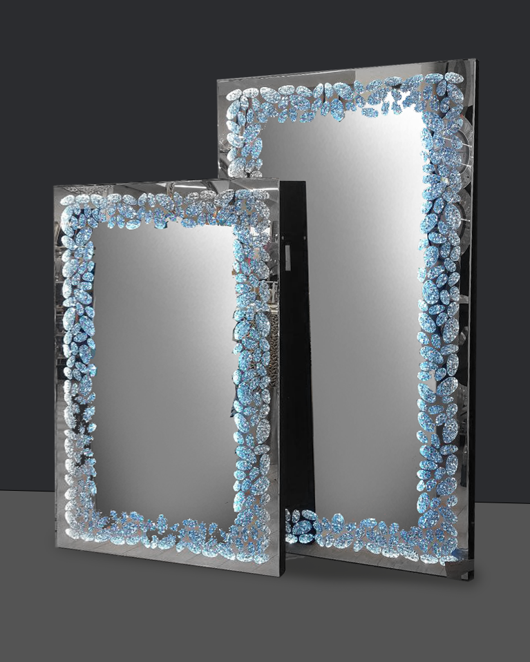 Decorative wall mirror with LED light