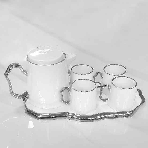 Set teiera, tazze e vassoio